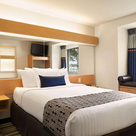 Microtel Inn & Suites By Wyndham Culpeper Exterior foto