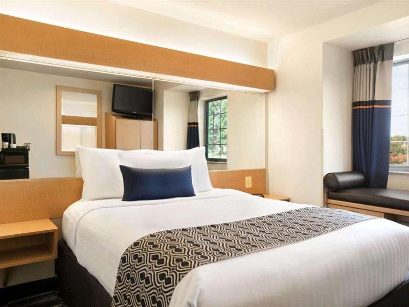 Microtel Inn & Suites By Wyndham Culpeper Exterior foto